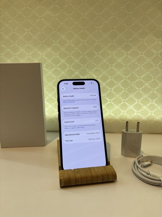 Iphone 16 stan idealny 98% baterii