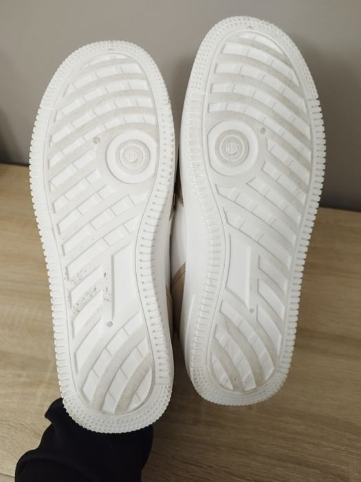 Nowe buty sportowe