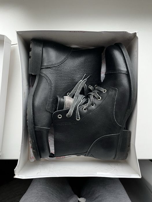 GUESS ботинки 44 размер