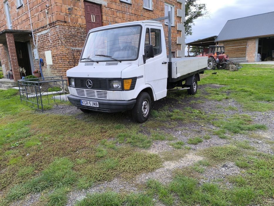 Mercedes 309d kaczka