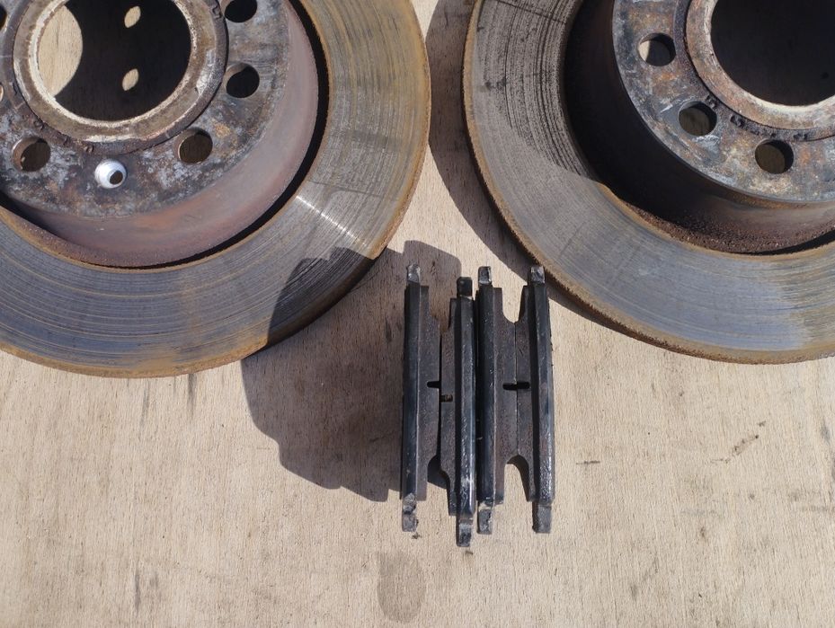 Диски тормозные задние Skoda Octavia A5