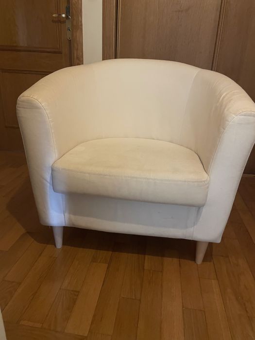 Conjunto 2 Sofás em bom estado. 40€ modelo Ikea