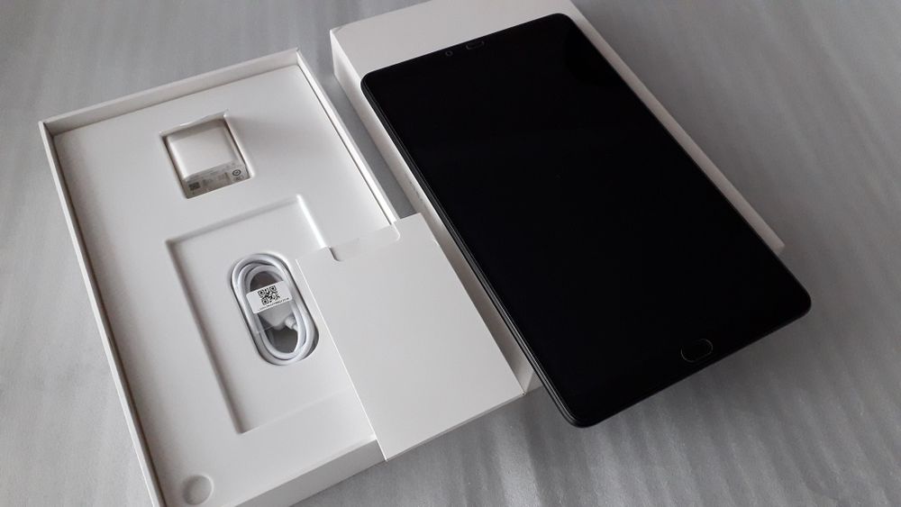 Стан Нового. Xiaomi Mi Pad 4PLUS, 10.1", 4/128,GPS,LTE, 3G/4G