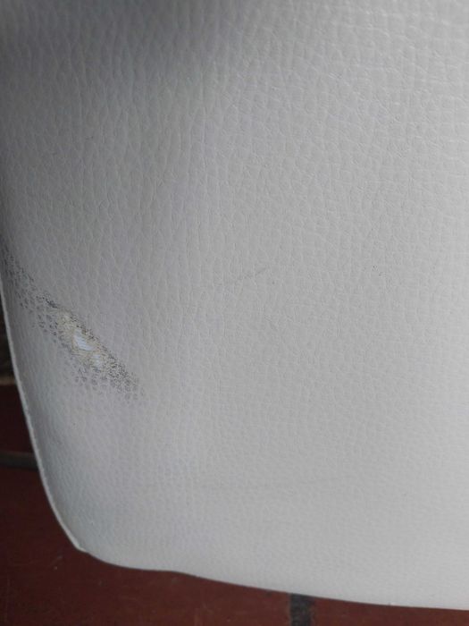 Sofa pele 3 lugares