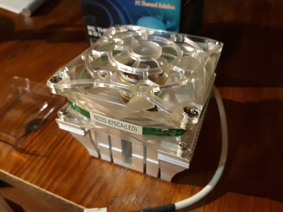 Cooler / dissipador CPU Socket A / Socket 370 / Socket 7 na caixa