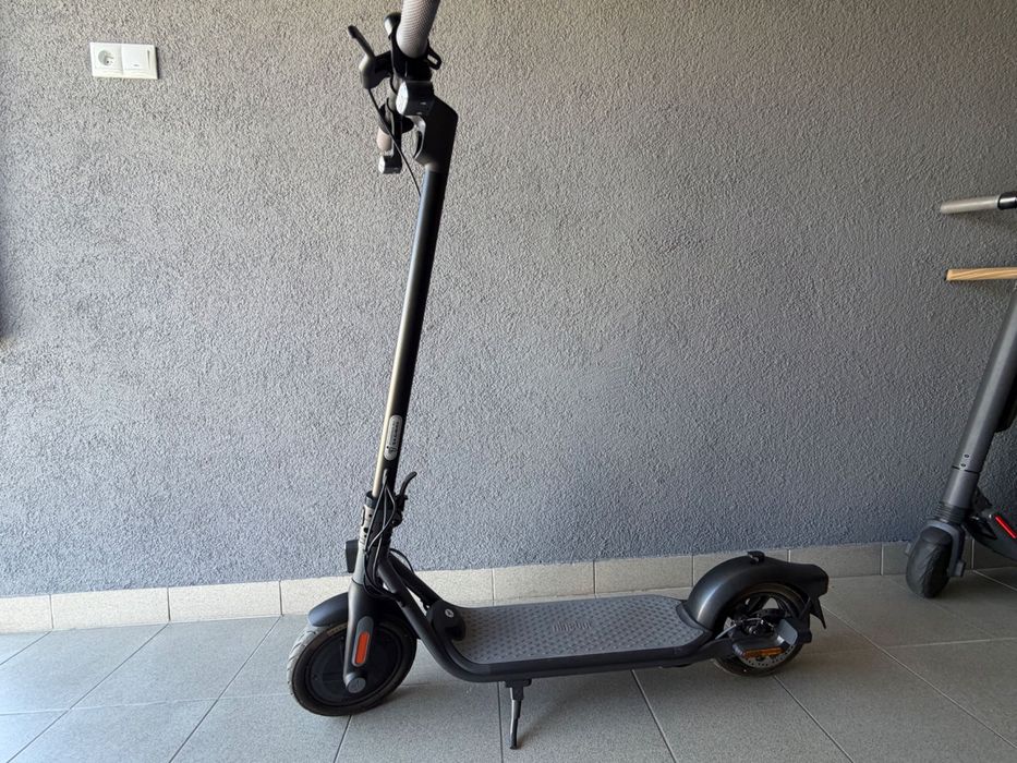 Hulajnoga elektryczna Segway-Ninebot F25I