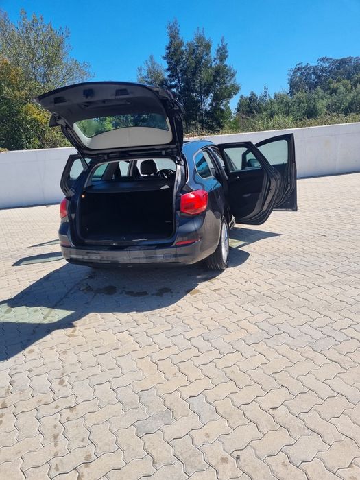 Opel astra sport tourer