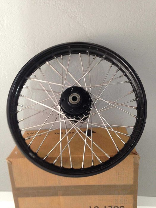 Harley Davidson Jante 19 nova com raios inox