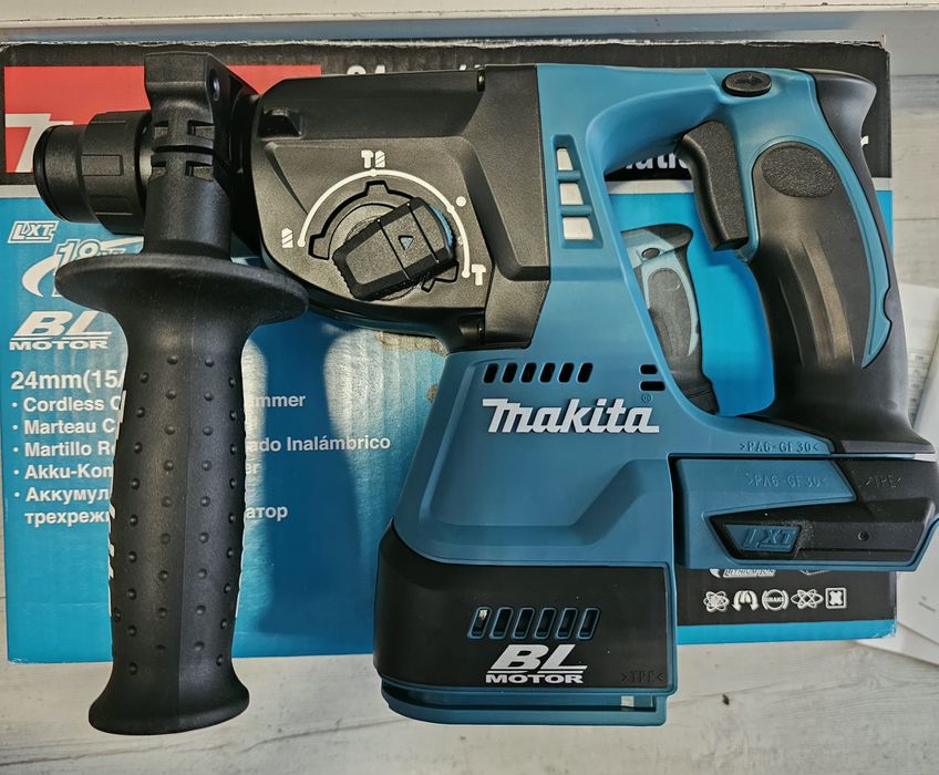 Młotowiertarka Makita DHR242Z