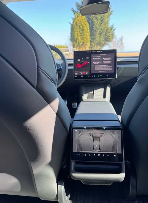 Tesla Model 3 2025