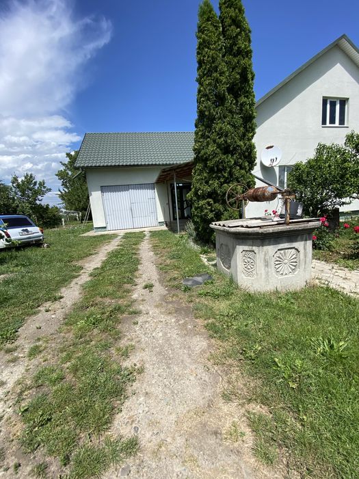 Продаж будинку