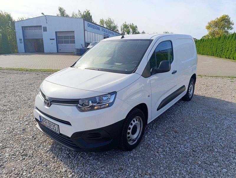 Toyota Proace City Furgon 2.3T  Salon Polska I Właściciel Po Rozrządzie Jak nowy ASO FV23%