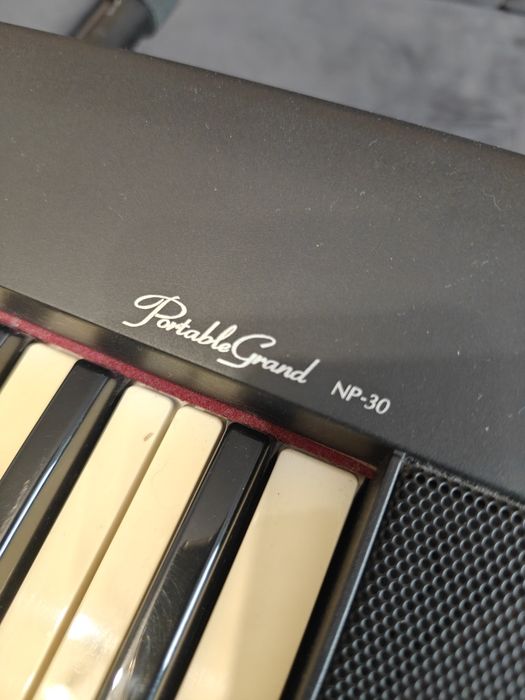 Keyboard Yamaha N-30  - idealny na start,  76 klawiszy
