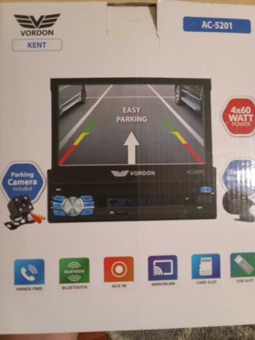 Radio z wysowanym ekranem