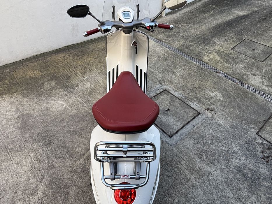 Vespa 946 ricordo italiano edicao limitada