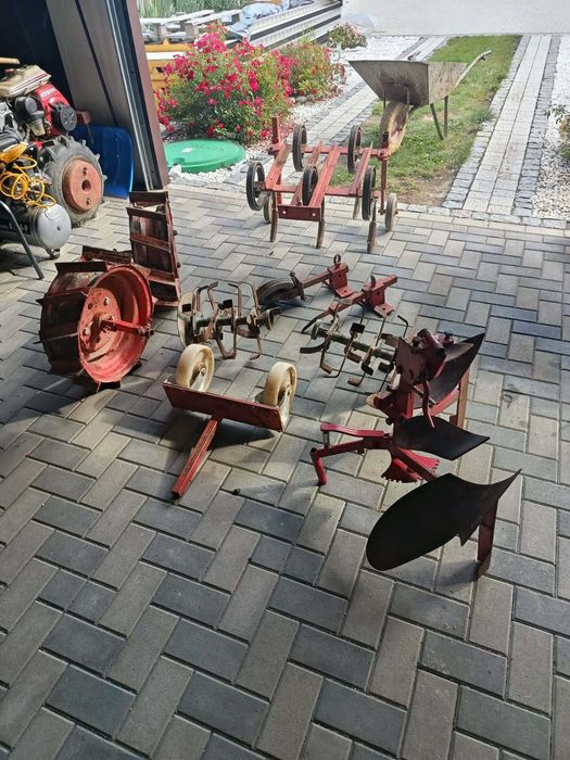 Traktor/dzik Kubota z przyczepką