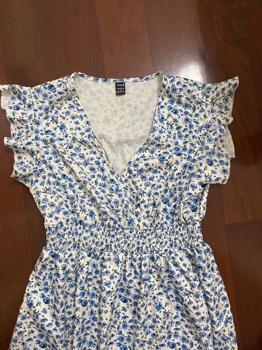 Vestido florido fresco