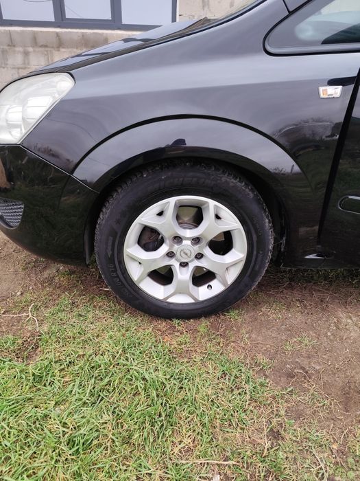 Продам Опель Зафира б