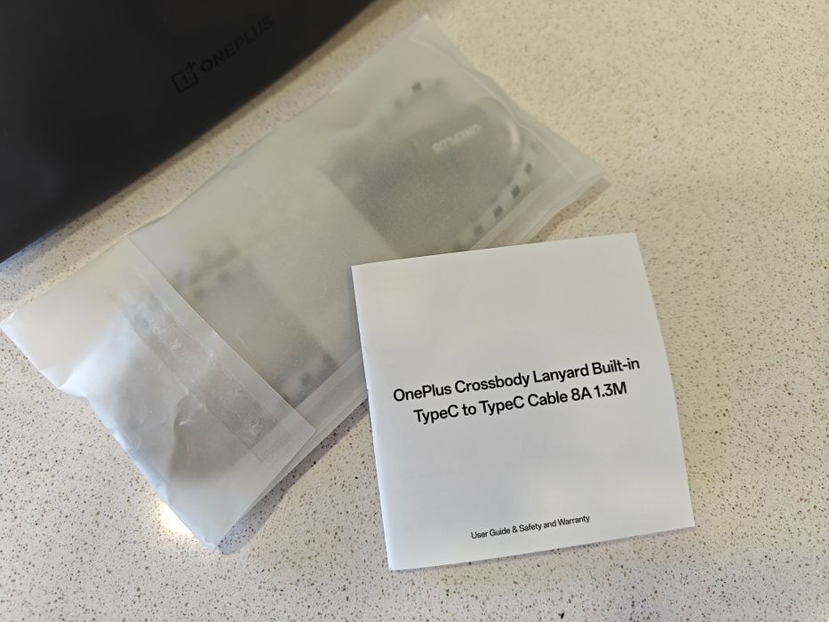 OnePlus Everyday Sling Bag NOVA POR ESTREAR