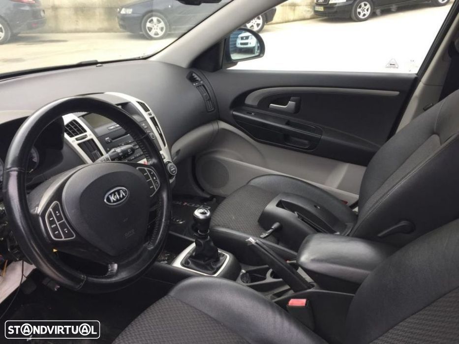 Kia Ceed 2.0d SW de 2008 para peças