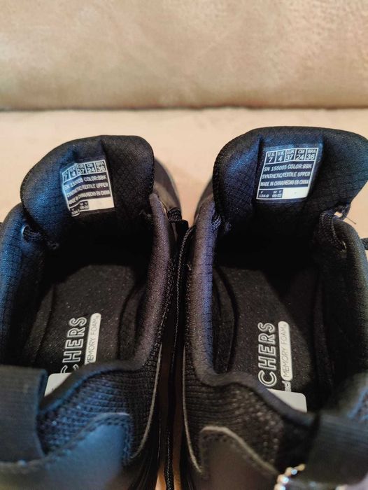 Sapatilhas Skechers Uno tam. 37 novas com etiqueta