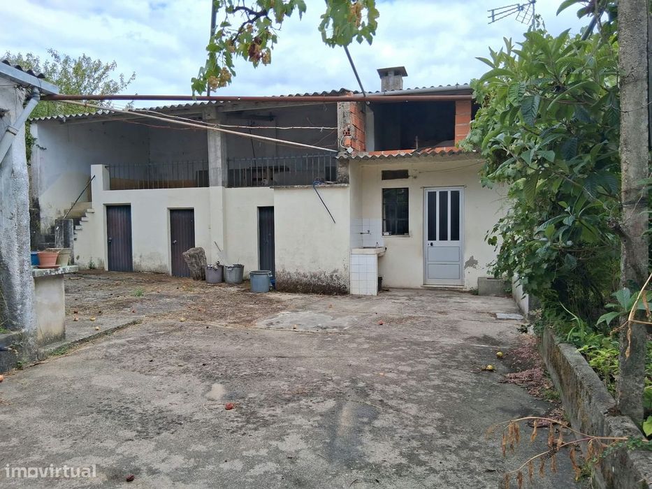Moradia com Garagem e Terreno | Palheira – Assafarge, Coimbra