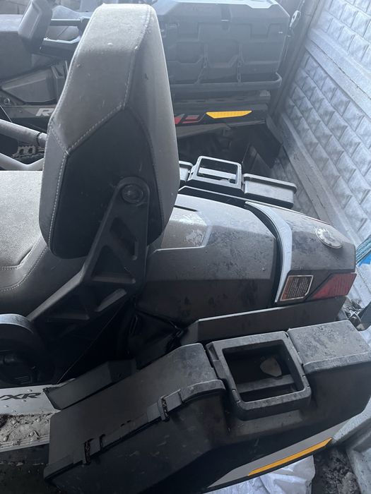 Продам снігоход BRP