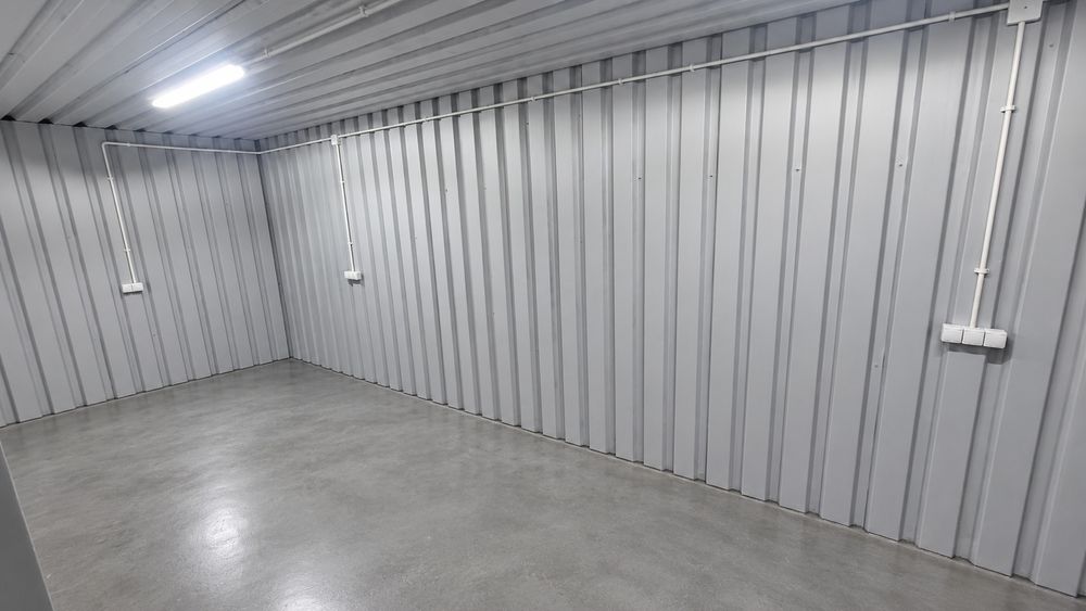 Wynajme hale warsztatowa z zapleczem