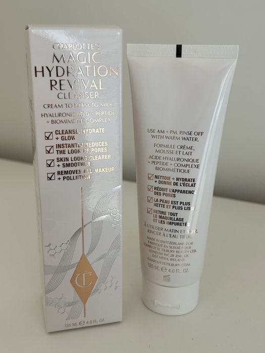 Charlotte Tilbury magic revival cleanser