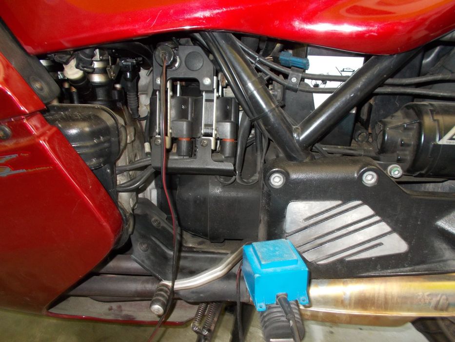 BMW K1100 RS de garagem