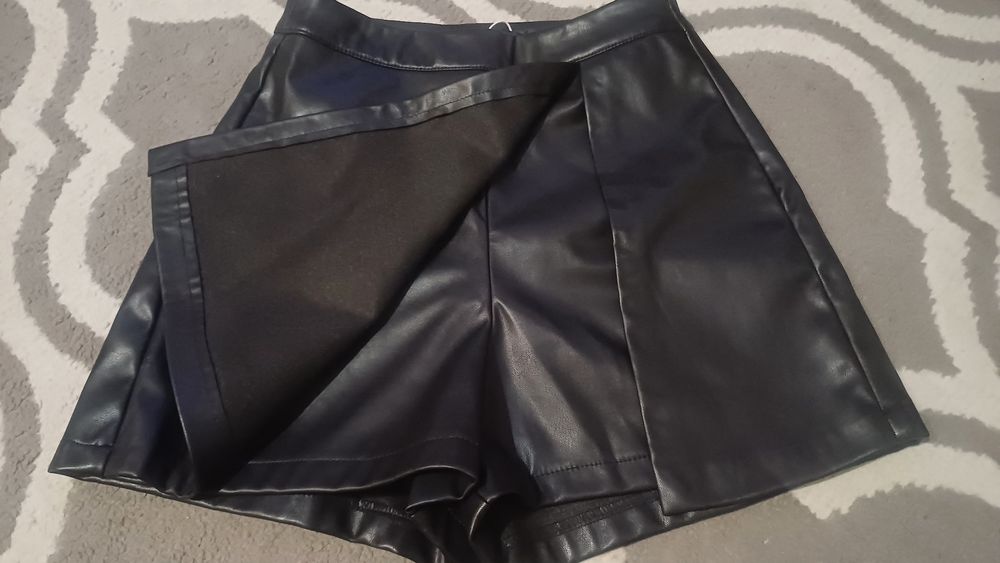 Spodnico spodenki Cropp rozm.32