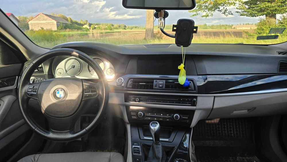 bmw f11 520d  ..