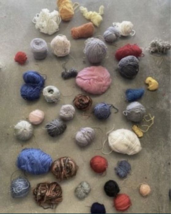 Arvore natal leroy merlin 1,80 como nova , torneira , facas barrar, porta retratos e magneticos