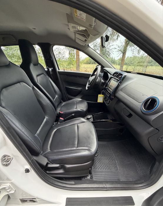 Автомобіль Dacia Spring 2021 33kW 27.4kWh 14000км