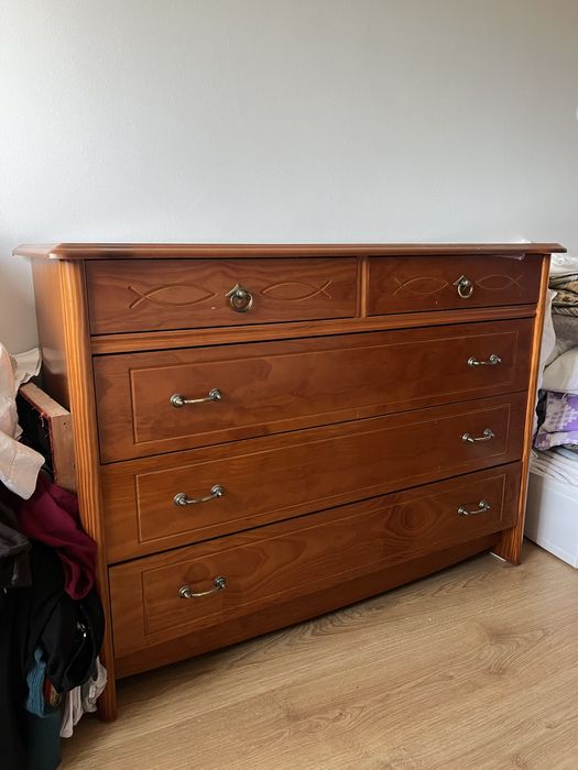 Armario/ Guarda Roupa + Comoda de madeira