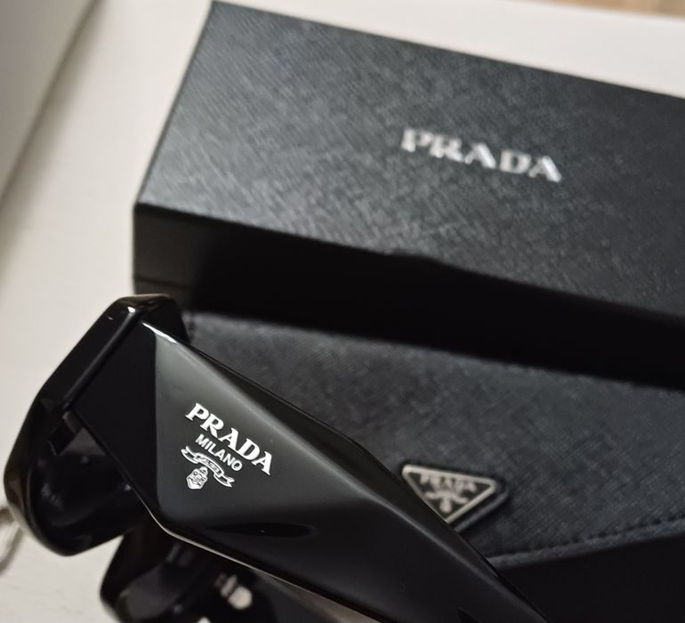 Okulary prada milano
