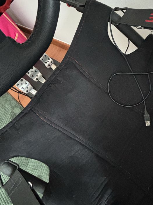 Volante logitech g29 com cadeira