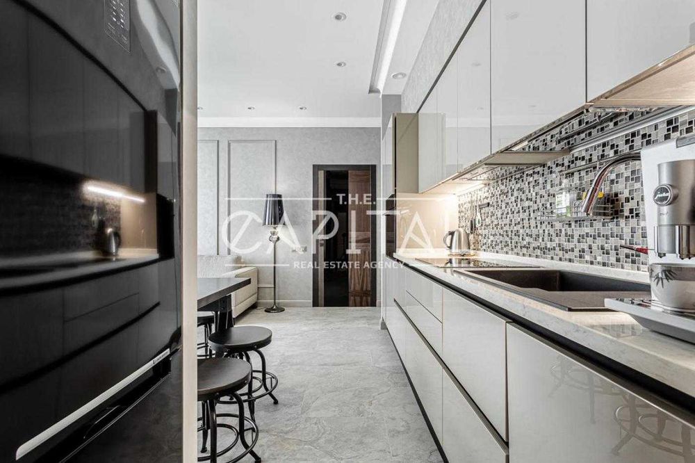 ПРОДАЖ дизайнерської квартири в ЖК ROYAL TOWER, Центр