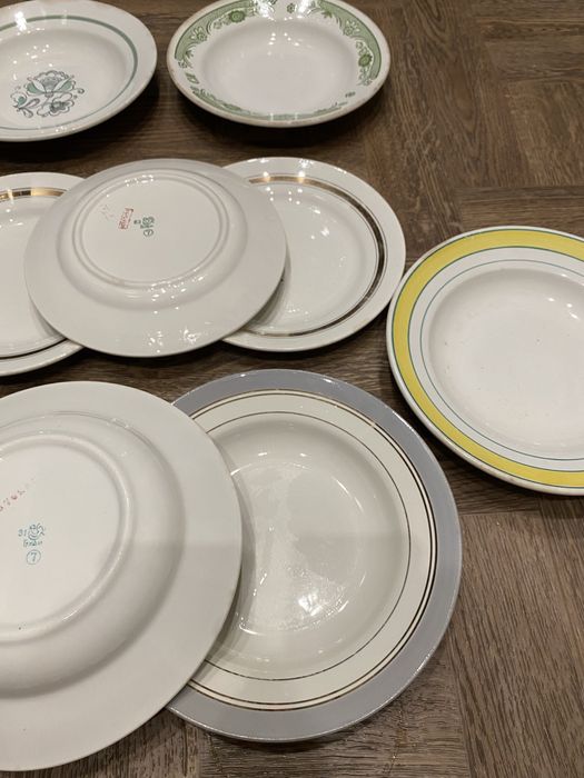 Великі глибокі тарілки Буди