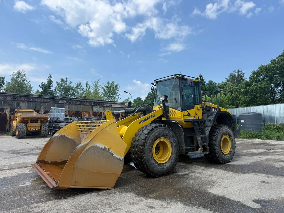 Komatsu WA 380-7  Ładowarka kołowa Komatsu WA 380-7 , tylko 5725 MTG , łyzka 4,5 m3