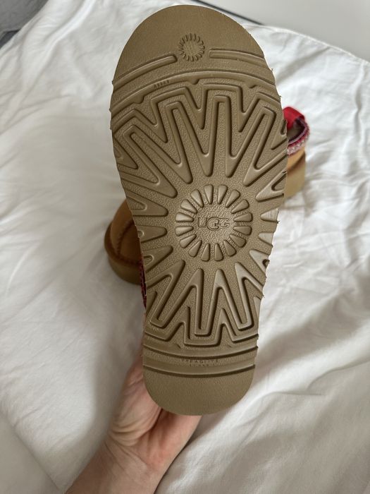 Ugg tazz 38 в наявності