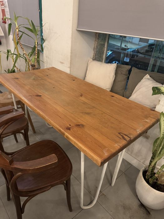 Mesa madeira e metal