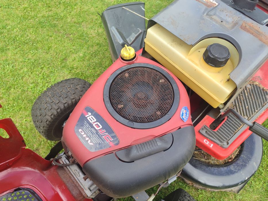 Трактор газонокосарка