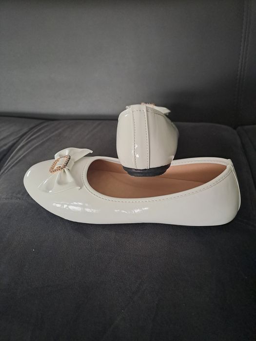 Białe buty Nowe komunia/wesele
