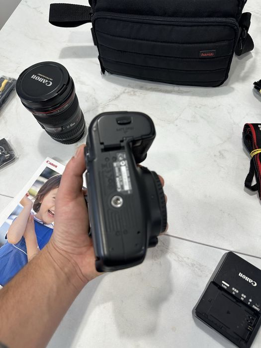 Cenon EOS 60D+Cenon Lens EF 17-40mm 1:4 L USM