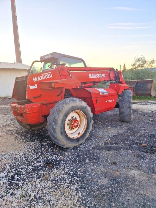 Manitou maquina telescópica giratória