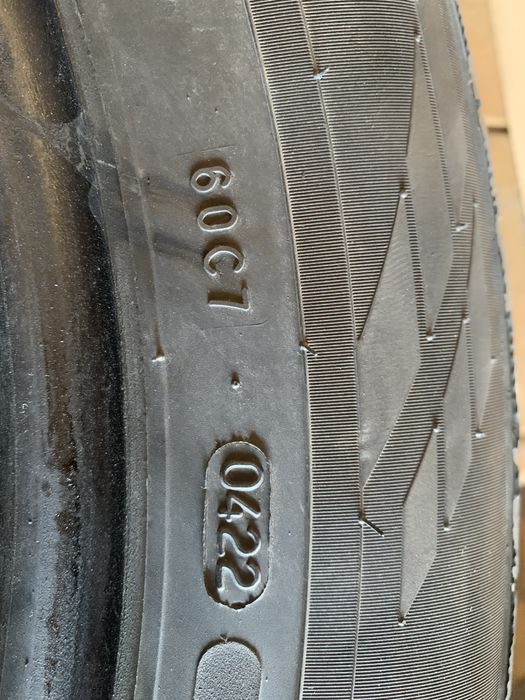 Продам гуму nokian літо r17 run flat 225/55