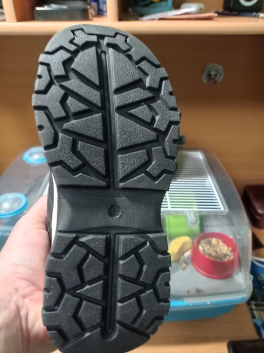 Черевикі нові  неношині