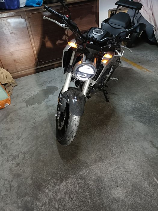 Honda CB125R venda