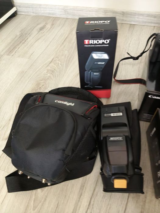 Aparat Canon r50